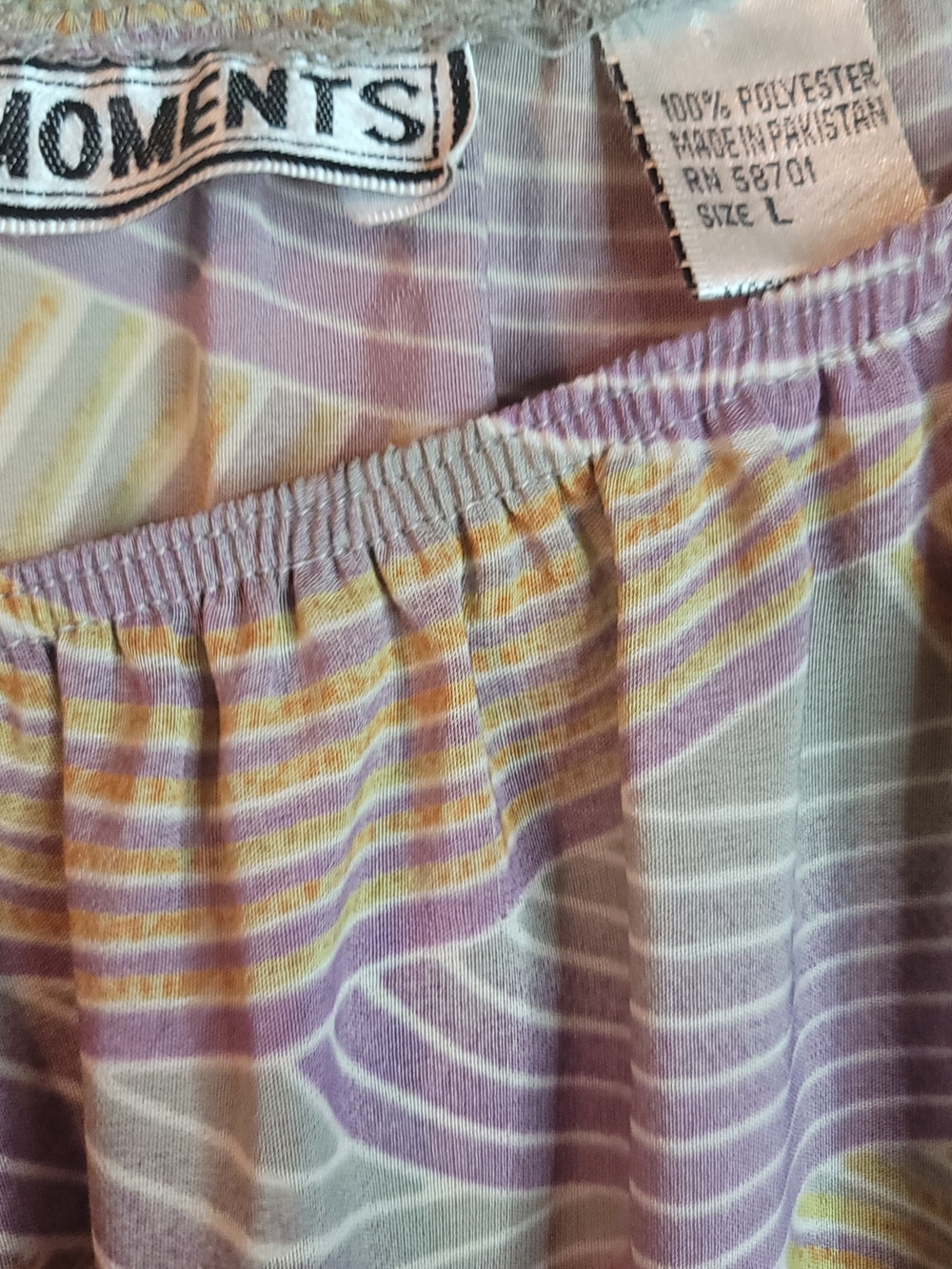 VINTAGE Boho-style Sheer Blouse  SIZE (L) - Picture 4 of 4